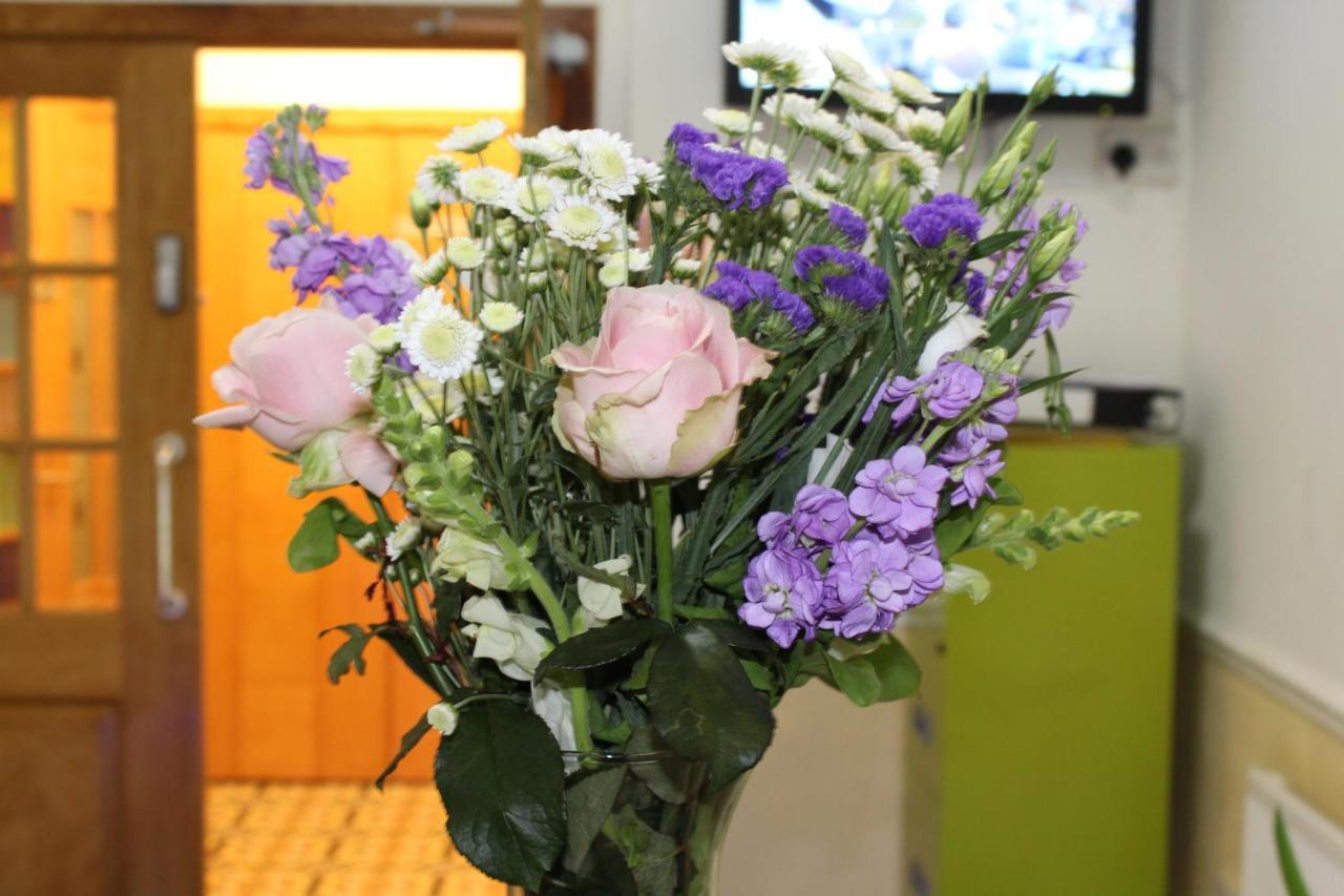 Ababeel Hotel เบอร์มิงแฮม ภายนอก รูปภาพ